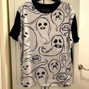 Ghost Print Black and White Short Sleeve Tee